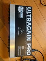 Behringer Ultragain Pro MIC2200 Röhrenvorverstärker