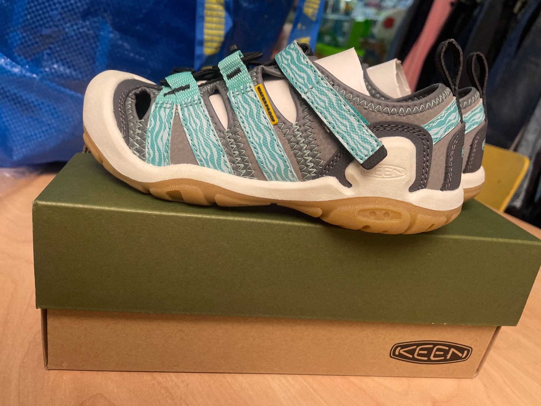 Keen Scarpe per ragazzi: Neue KEEN Sandalen Gr.32/33 – Nuovo e nell'imballaggio originale da Obergerlafingen venduto da cabo4