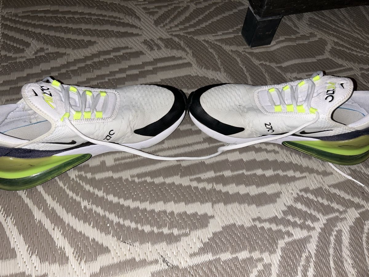 Nike Scarpe da uomo: Nike Air Max 270 GRÖSSE 44 – Usato da Oetwil am See venduto da dar_r89b 2