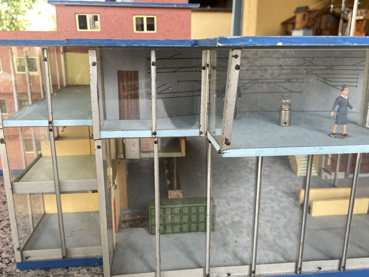 Modelleisenbahnen: Modell Bahnhof Spur 0 – Gebraucht aus Magden von occasionaled 5