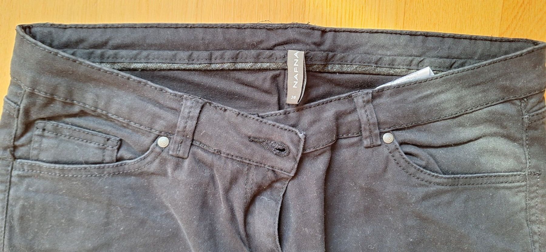 Nafnaf Jeans: Naf-Naf, jeans noir – Neuf avec emballage d'origine à Lussery-Villars par pousinete02 2