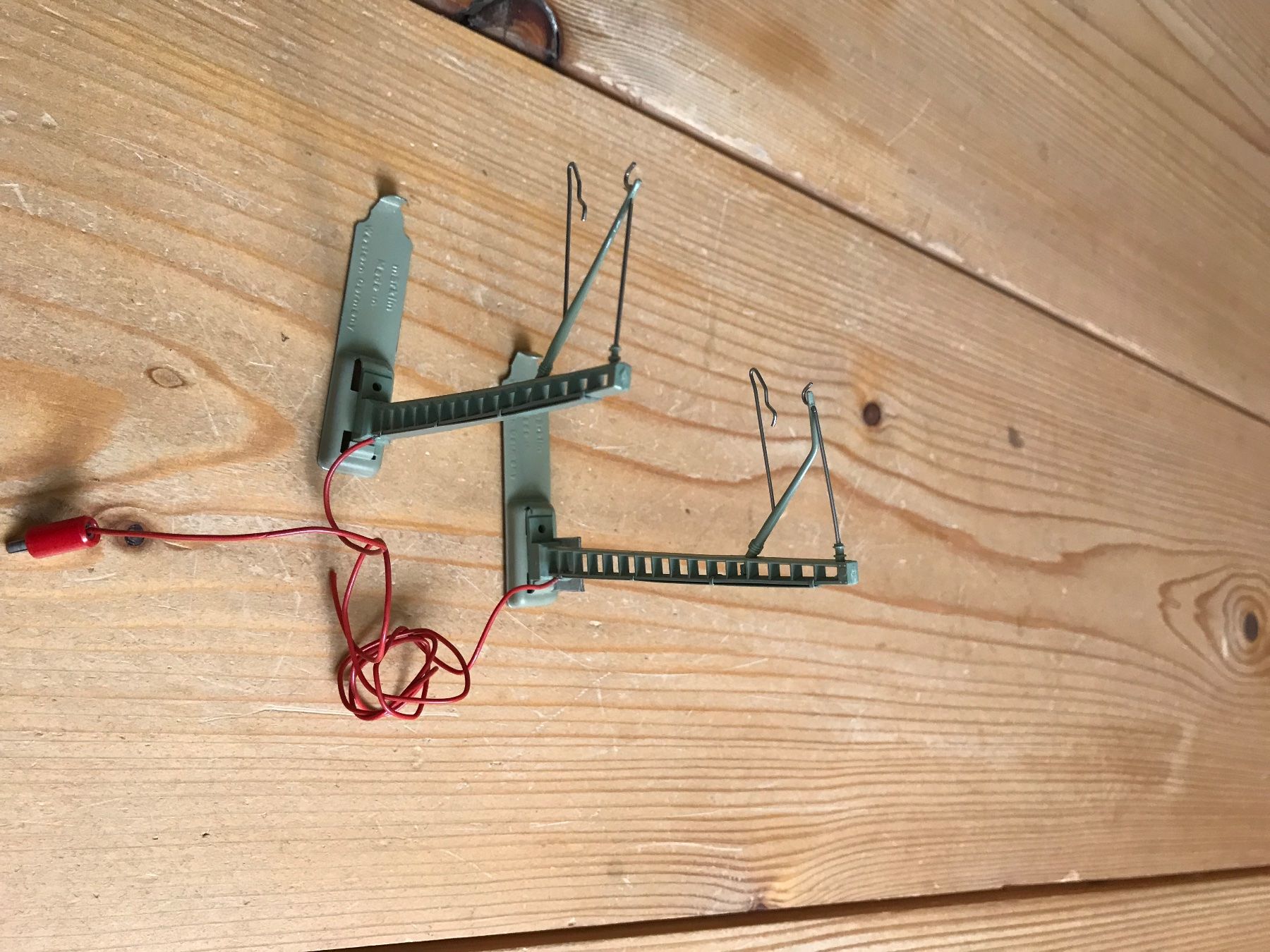 Märklin Modelleisenbahnen: märklin 2 x 7010, anschlussmasten – Gebraucht aus Liestal von ozo2005 2