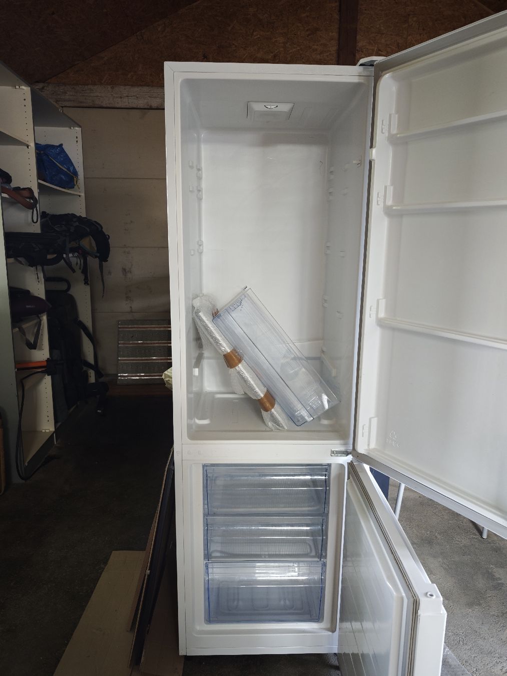 Novamatic Kühlschrank: frigo-congel novamatic – Gebraucht aus Echallens von rge_mc6n