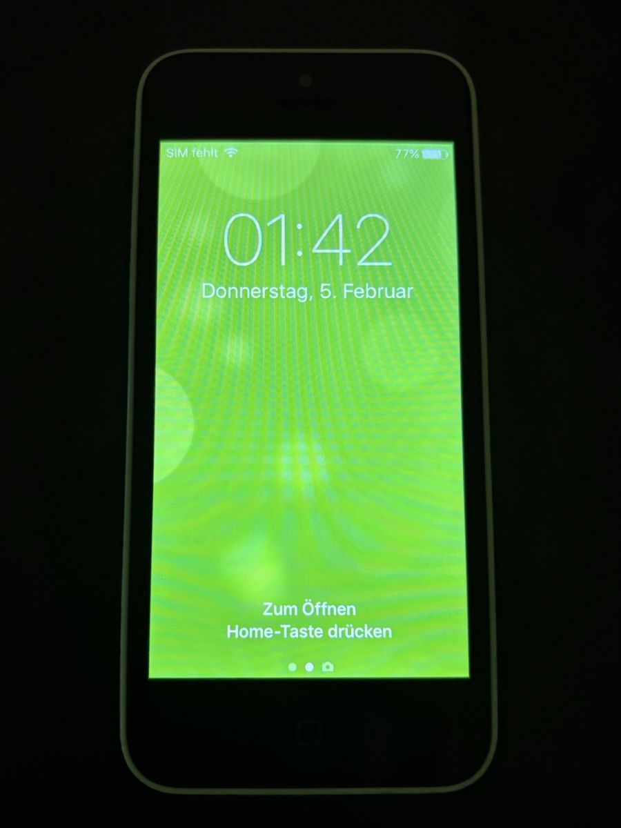 Apple Handys / Smartphones: iPhone 5c | 8 GB | iOS 10.1 – Gebraucht aus Basel von dav_9vty