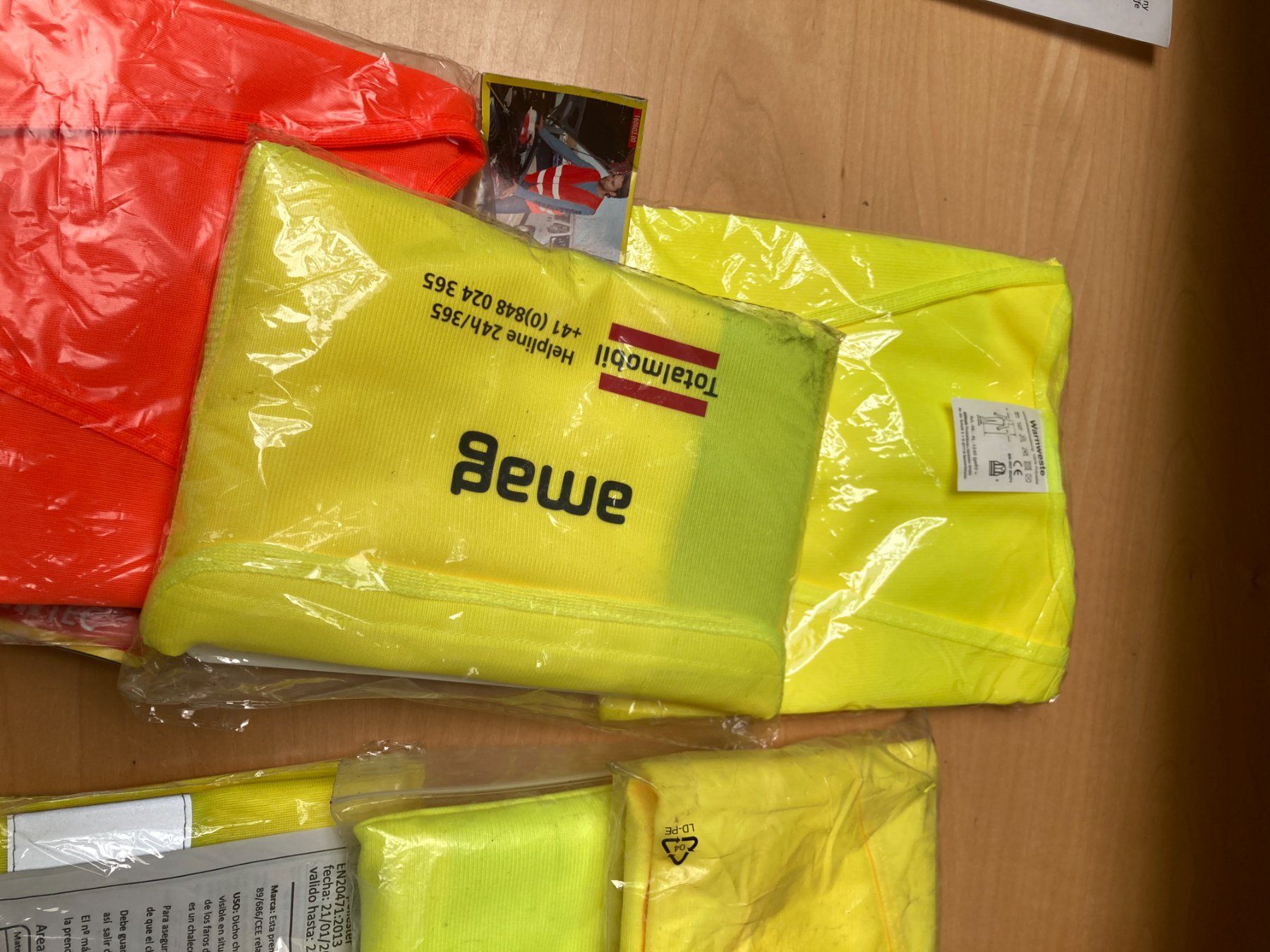 Accessori per altri veicoli: 10 Set Warnwesten/Pannenset Auto – Nuovo e nell'imballaggio originale da Cham venduto da WB2223 4