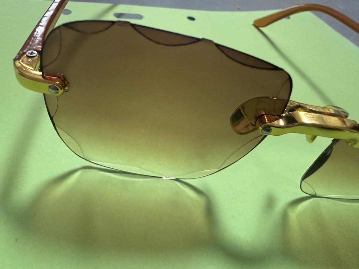 Lunettes & Verres: Sonnenbrille, goldfarben – Neuf (Voir description) à Zürich par Pingu333 4