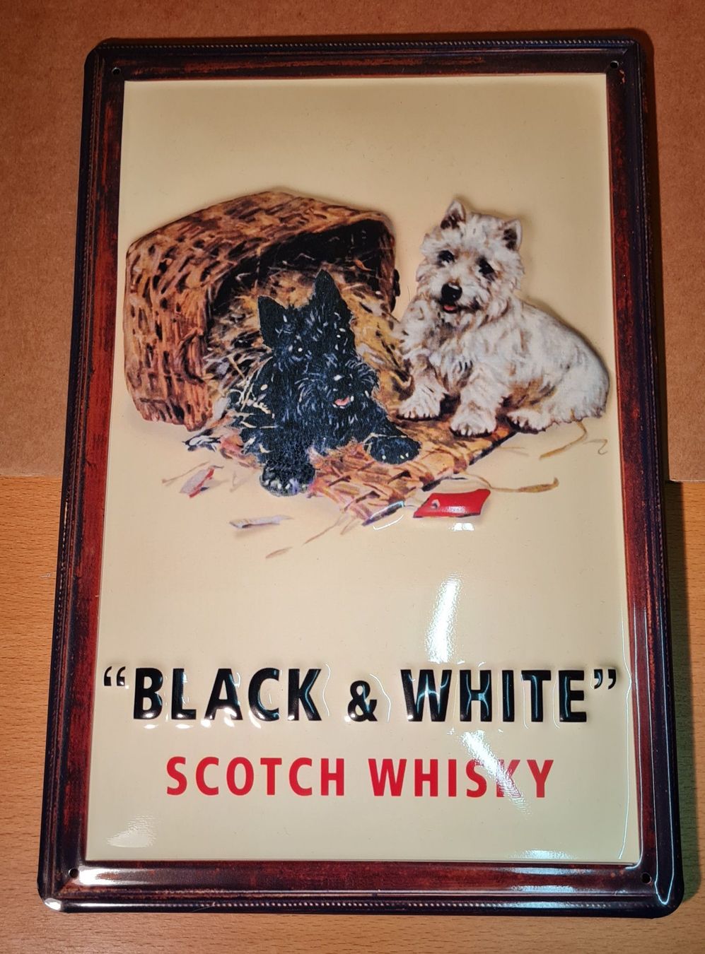 Schilder: Vintage "Black & White" Werbeschild – Neu und originalverpackt aus Turbenthal von Stoertebeker