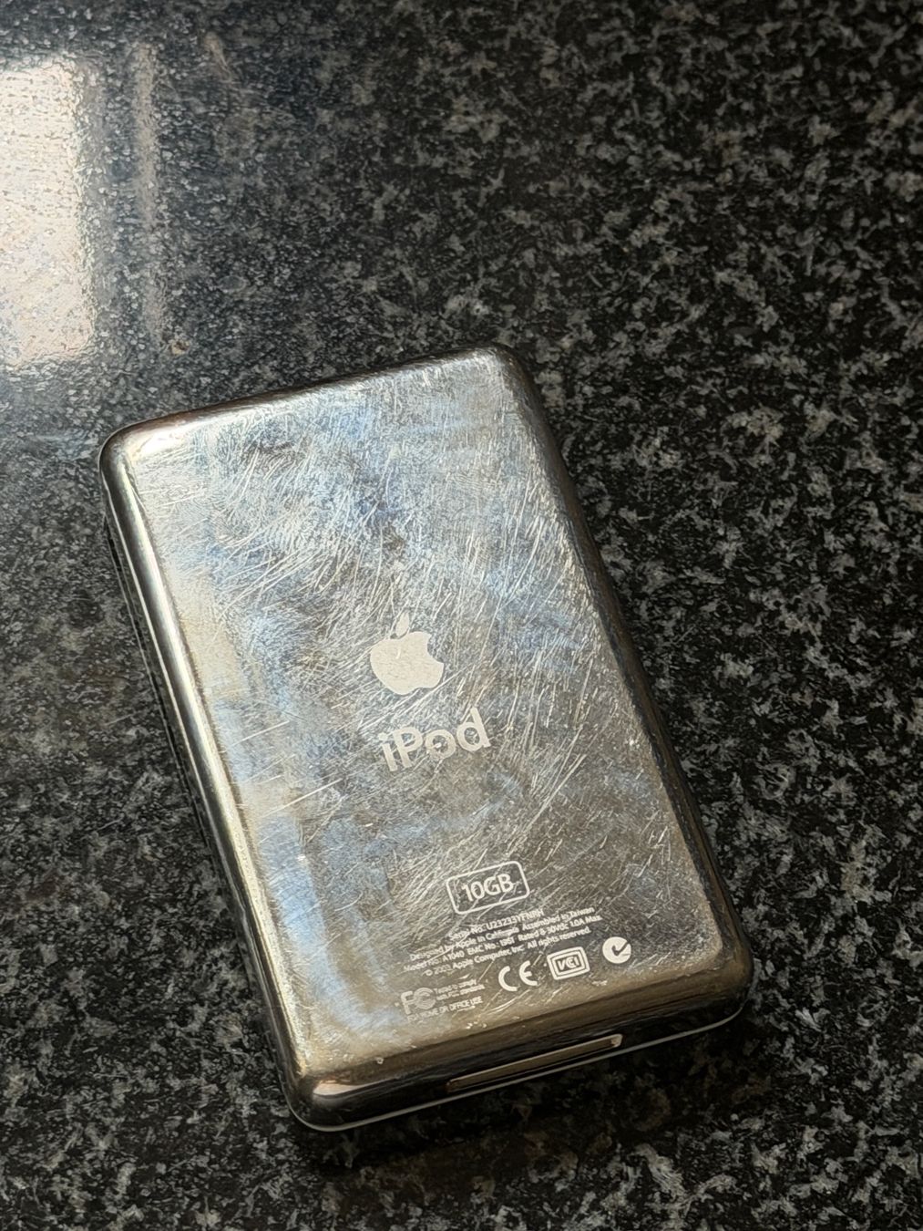 Apple Lecteur media portable: iPod classic 3rd generation – D'occasion à Lausanne par loz_5ywk 1