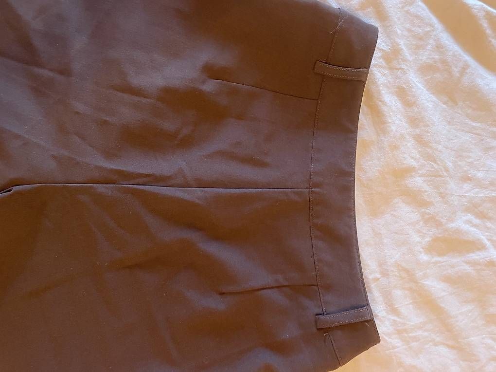 Pantaloni: Pantalon élégant marron – Usato da Fribourg venduto da lma_kc6k 2