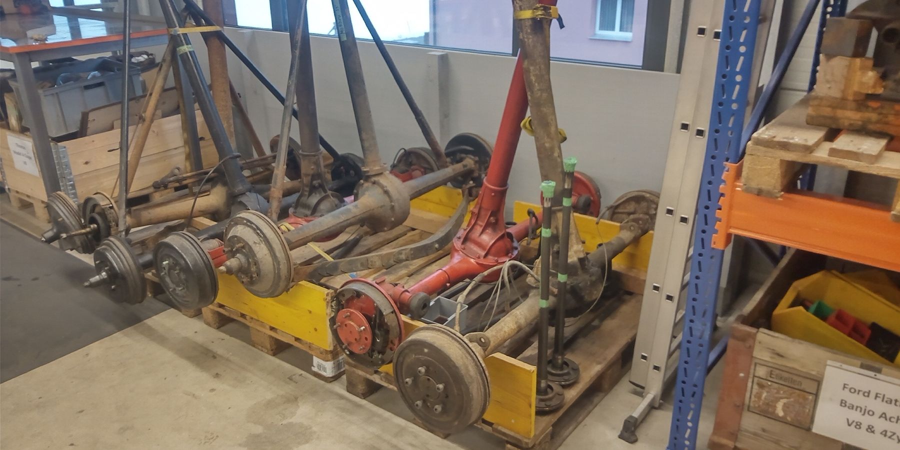 Chevrolet Tutti pezzi di ricambio auto: Chevrolet Hinterachse 1941-1954 – Usato da Steinen venduto da Blackcadillac