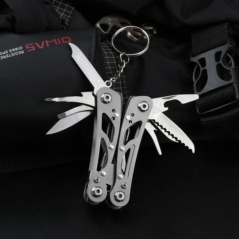 Tutti gli attrezzi: Multifunktionale Zange Klappzange Multi-tool Taschenmesser – Nuovo e nell'imballaggio originale da St. Margrethen SG venduto da pro_7r6q 6