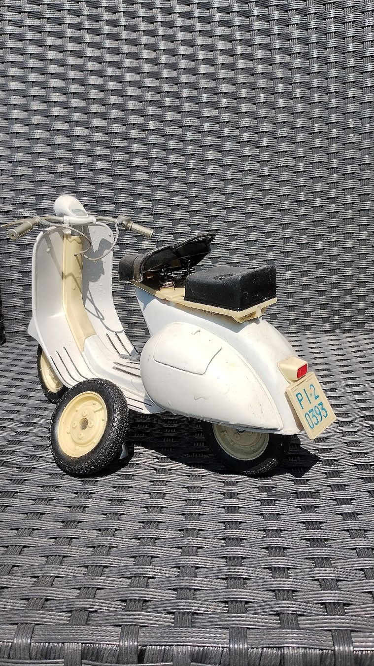 Vespa Kit di modellismo & Modellini statici: Vespa Model – Usato da Gossau ZH venduto da skyrun 1