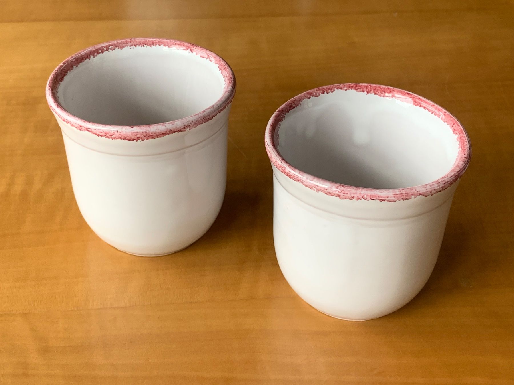 Tassen: 2 Kaffee Tassen, Keramik – Gebraucht aus Zürich von Leonieonie.