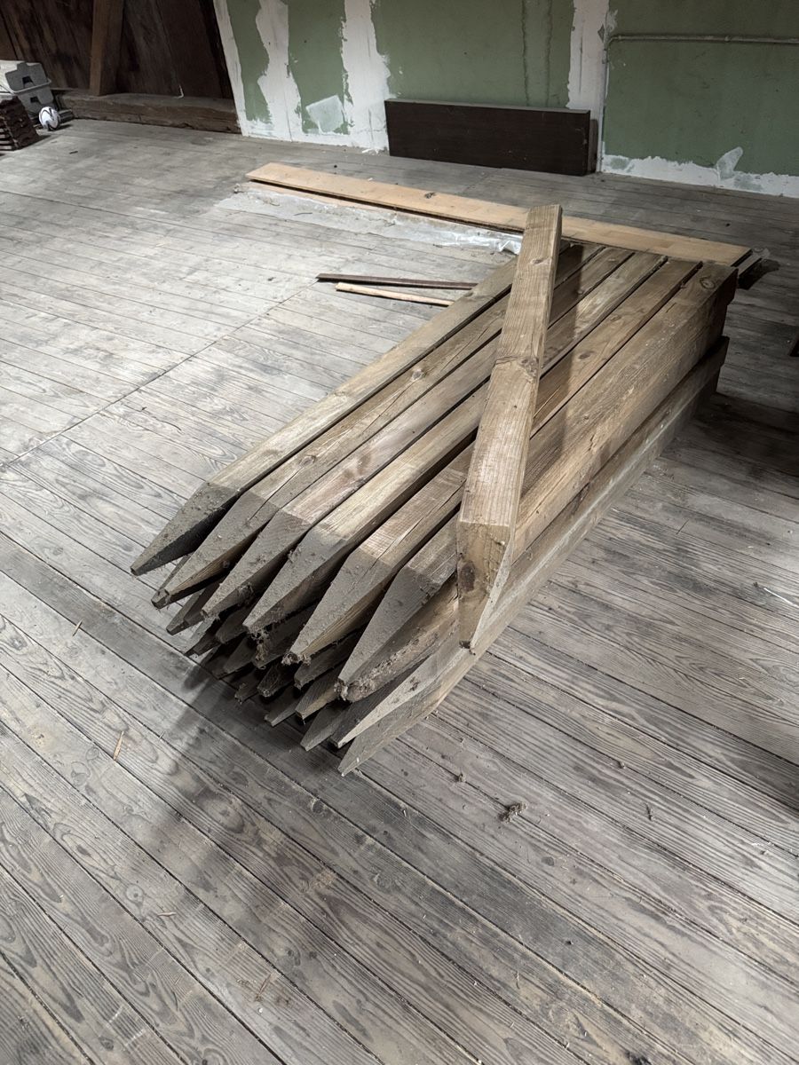 Clôtures: Zaunpfähle – Neuf (Voir description) à Neftenbach par koleoptil