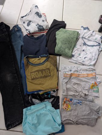 Kleiderpaket 134/140