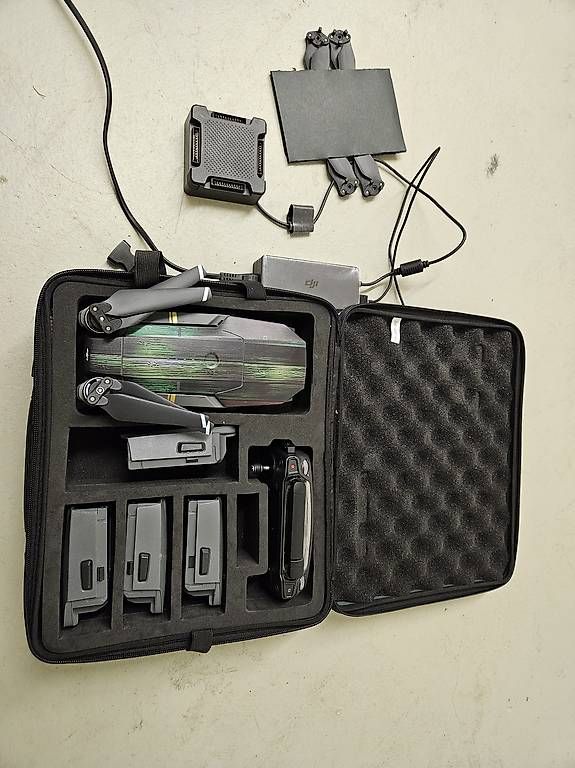 Modellismo RC: Mavic Pro mit viel Zubehör  – Usato da Rickenbach b. Wil venduto da Musti700007