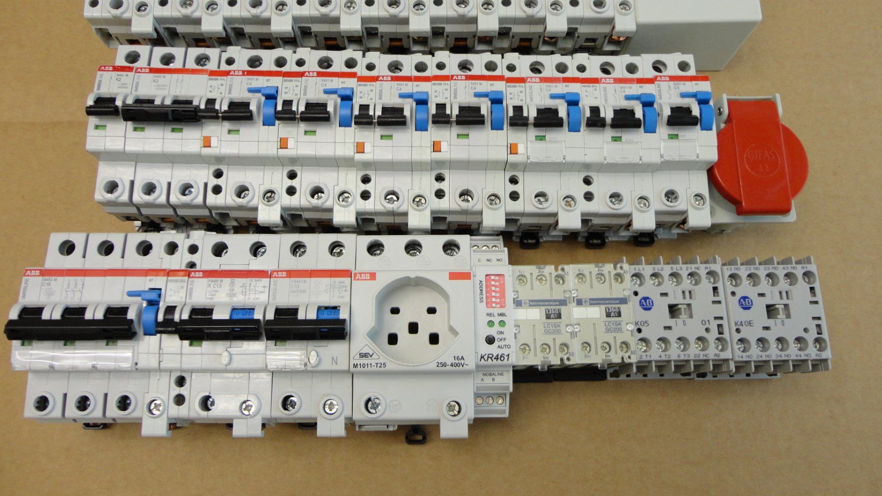 ABB Stromzufuhr: FI&LS ABB SMISSLINE Leitungsschutzschalter – Gebraucht aus Emmen von Dora024 4