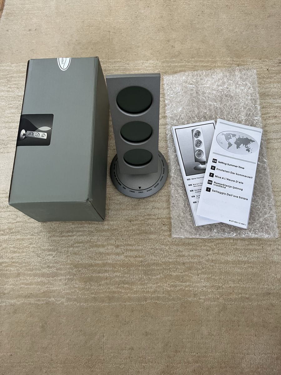 Orologi da terra & Orologi da parete: Metall Thermometer Weltzeit Uhr mit Weckfunktion – Usato da Reinach BL venduto da Habup80 4