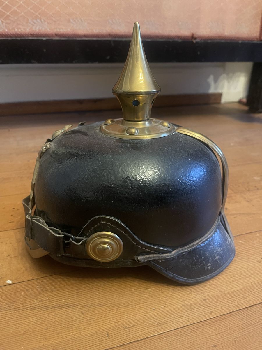 Uniformi: Pickelhaube Württemberg  – Usato da Basel venduto da torthum 3