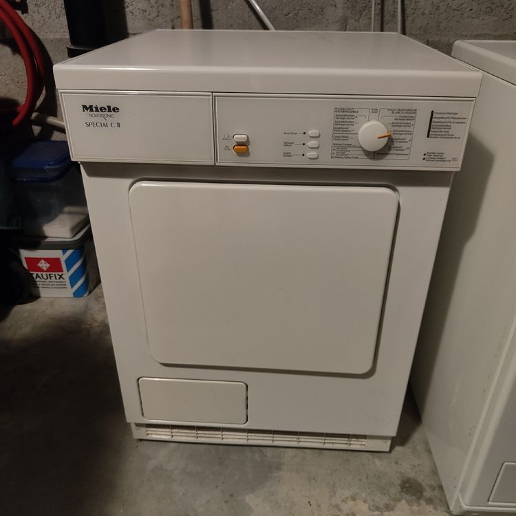 Sèche-linge à condensation (D'occasion) à Peseux pour CHF 200 – retrait ...
