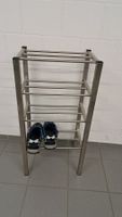 Schuhregal aus Metall mit vier Ablagen gebraucht