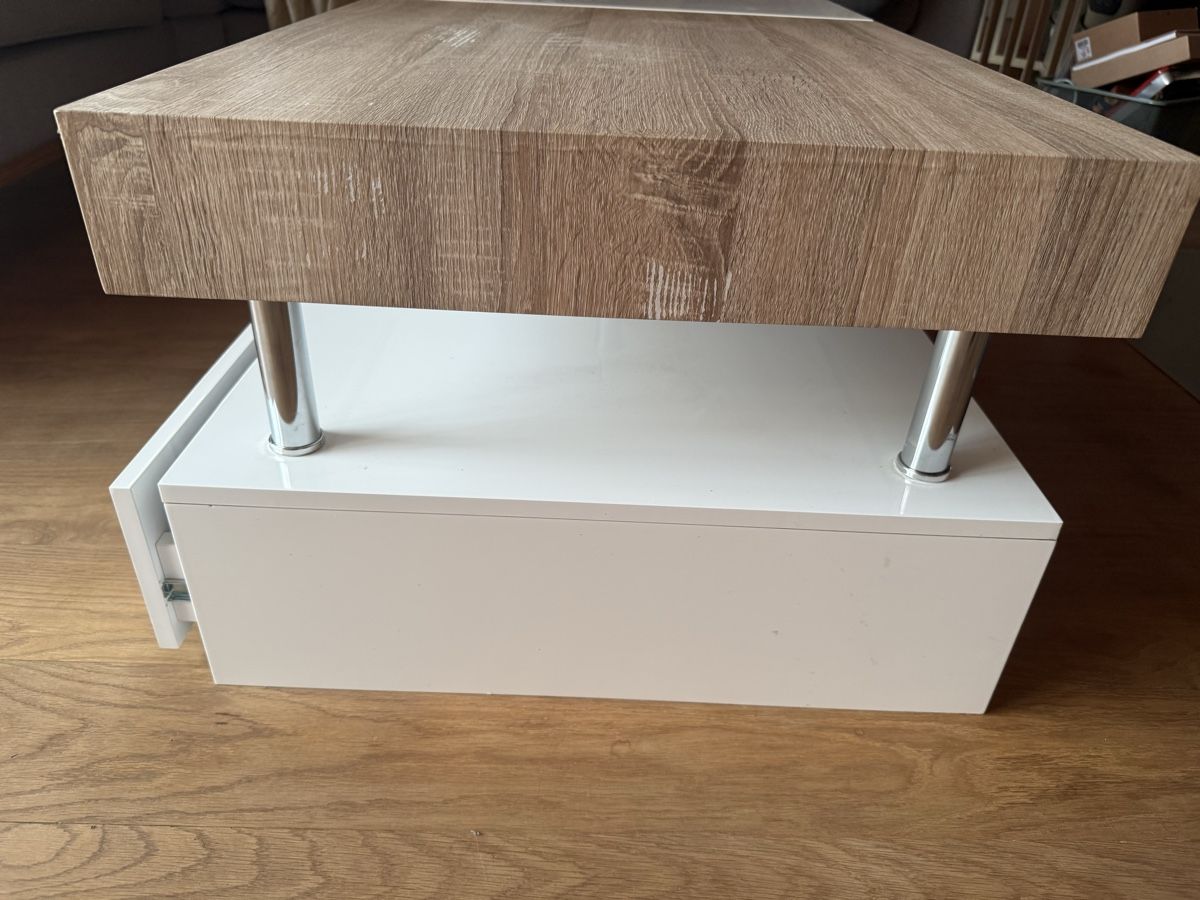 Tables: Couchtisch  – D'occasion à Reitnau par Schilibili