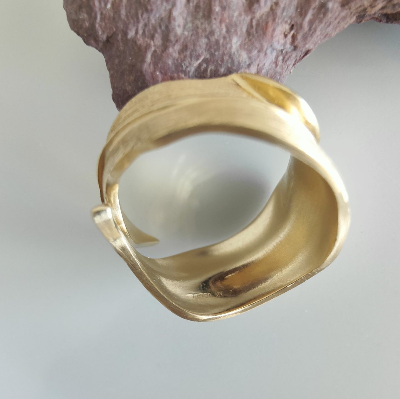 Anelli: Ring in Form eines Blattes, mit Brilliant als Tautropfen – Nuovo e nell'imballaggio originale da Rümlang venduto da 21f 6