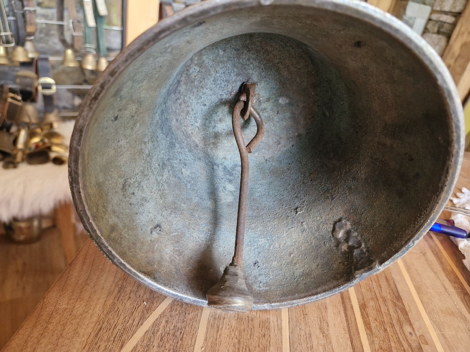 Glocken & Treicheln: Glocke Treichel Volg – Gebraucht aus Guarda von rue_bpd7 3