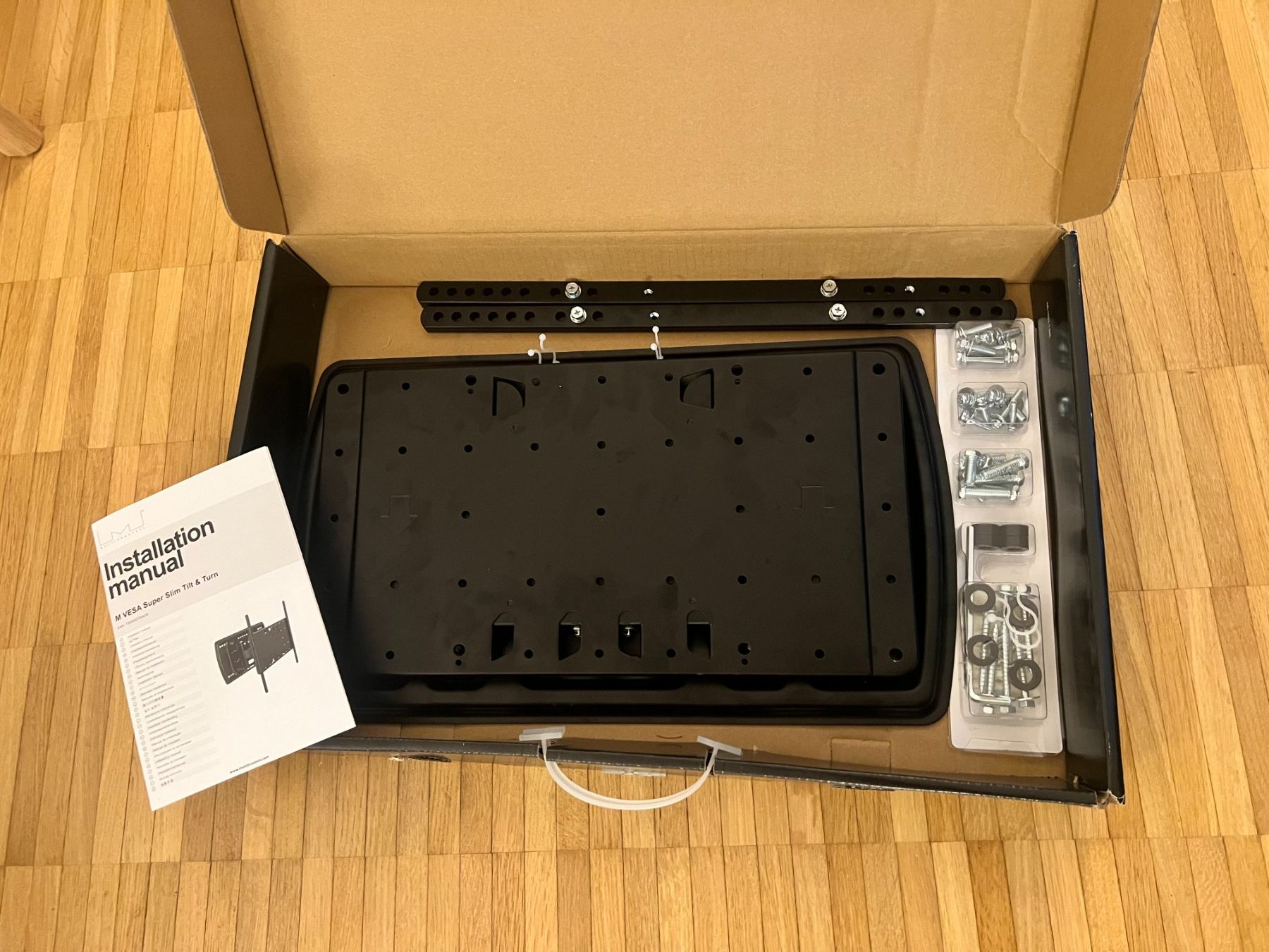 Supporti a parete: Multibracket M VESA Super Slim Tilt & Turn – Nuovo e nell'imballaggio originale da Zürich venduto da mrbornas 1