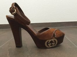 Gucci Plateau Sandalen Gr. 37.5 Braun Wildleder