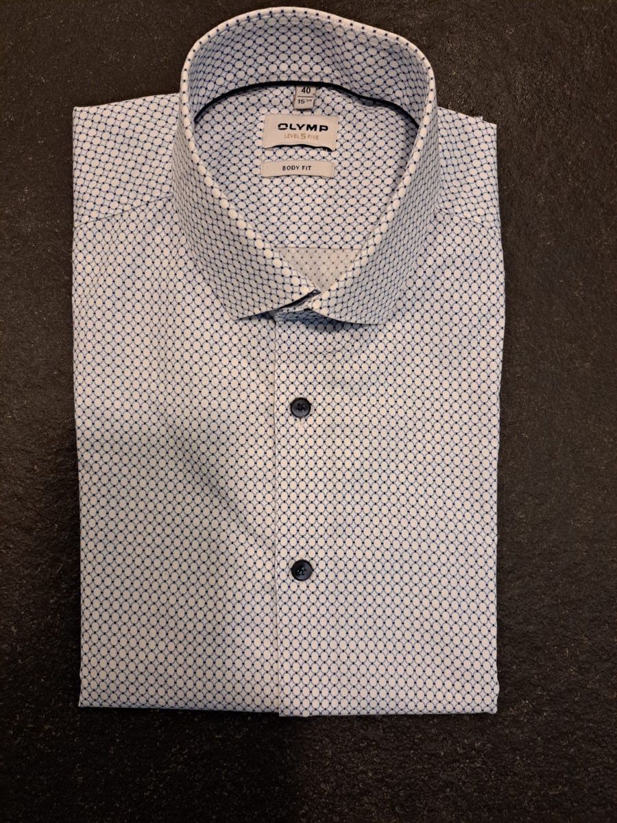 Hemden: Olymp body fit Hemd weiss/hellblau gemustert Gr. 40 – Neu (gemäss Beschreibung) aus Balzers von lea_sy5p