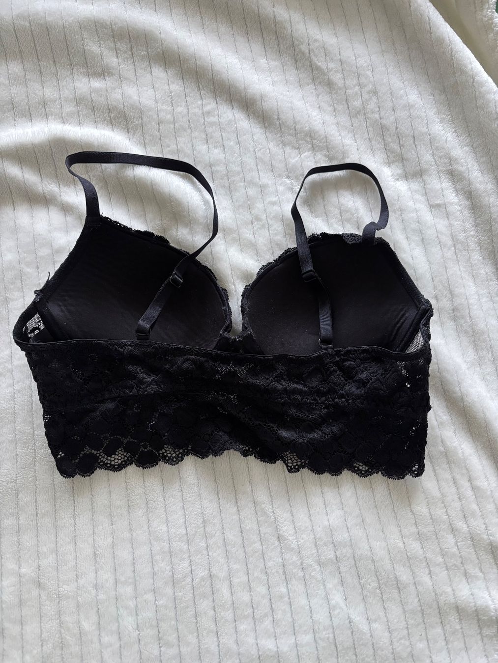 H&M Altra biancheria intima: Schwarzer Spitzen BH, Grösse 80B, Neu – Nuovo (secondo la descrizione) da Ittigen venduto da carpediempotato 2