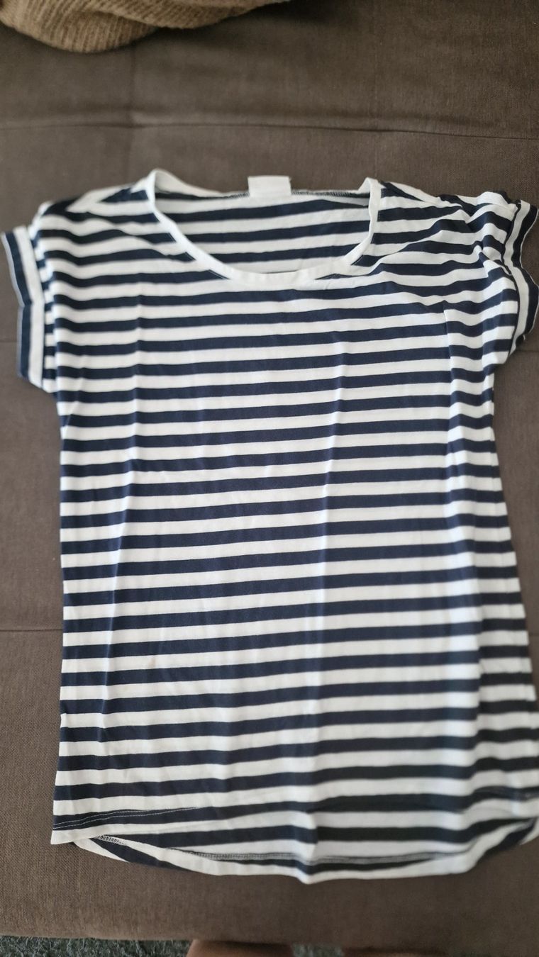 T-shirt: Streifenshirt wie neu – Nuovo (secondo la descrizione) da Kerns venduto da onewayticket