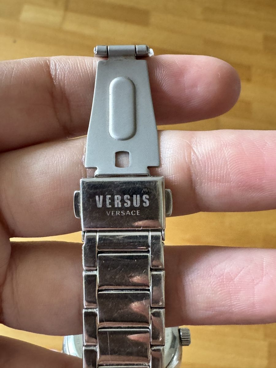 Versace Uhren: Versus Versace Damenarmbanduhr – Gebraucht aus Worblaufen von mar_tfk8 2