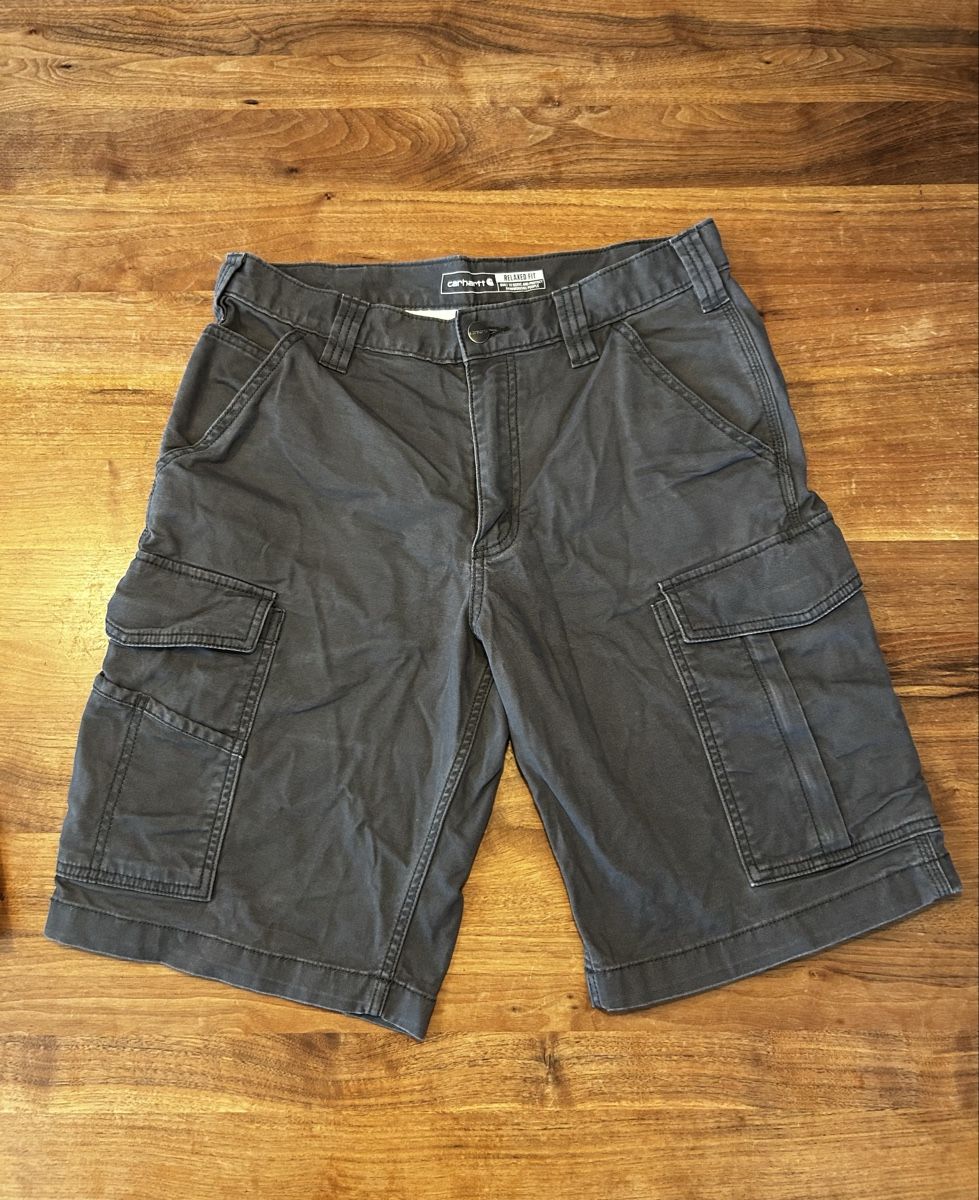Carhartt Lotti di vestiti: Carhartt Shorts & T-Shirt – Usato da Winterthur venduto da Salmanassar 5