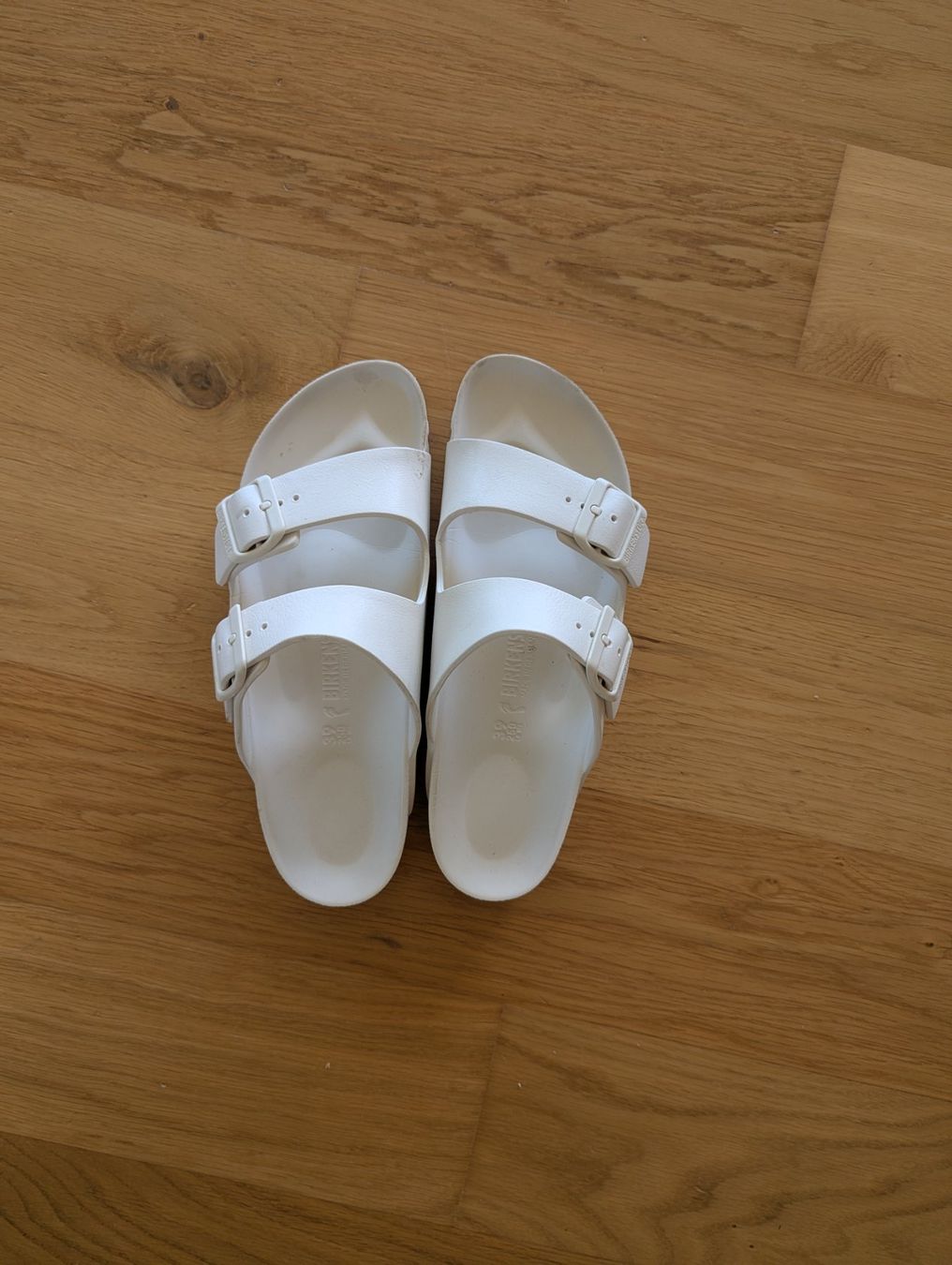 Birkenstock Scarpe da donna: Birkenstock Badesandalen – Usato da Aesch ZH venduto da DanKe03