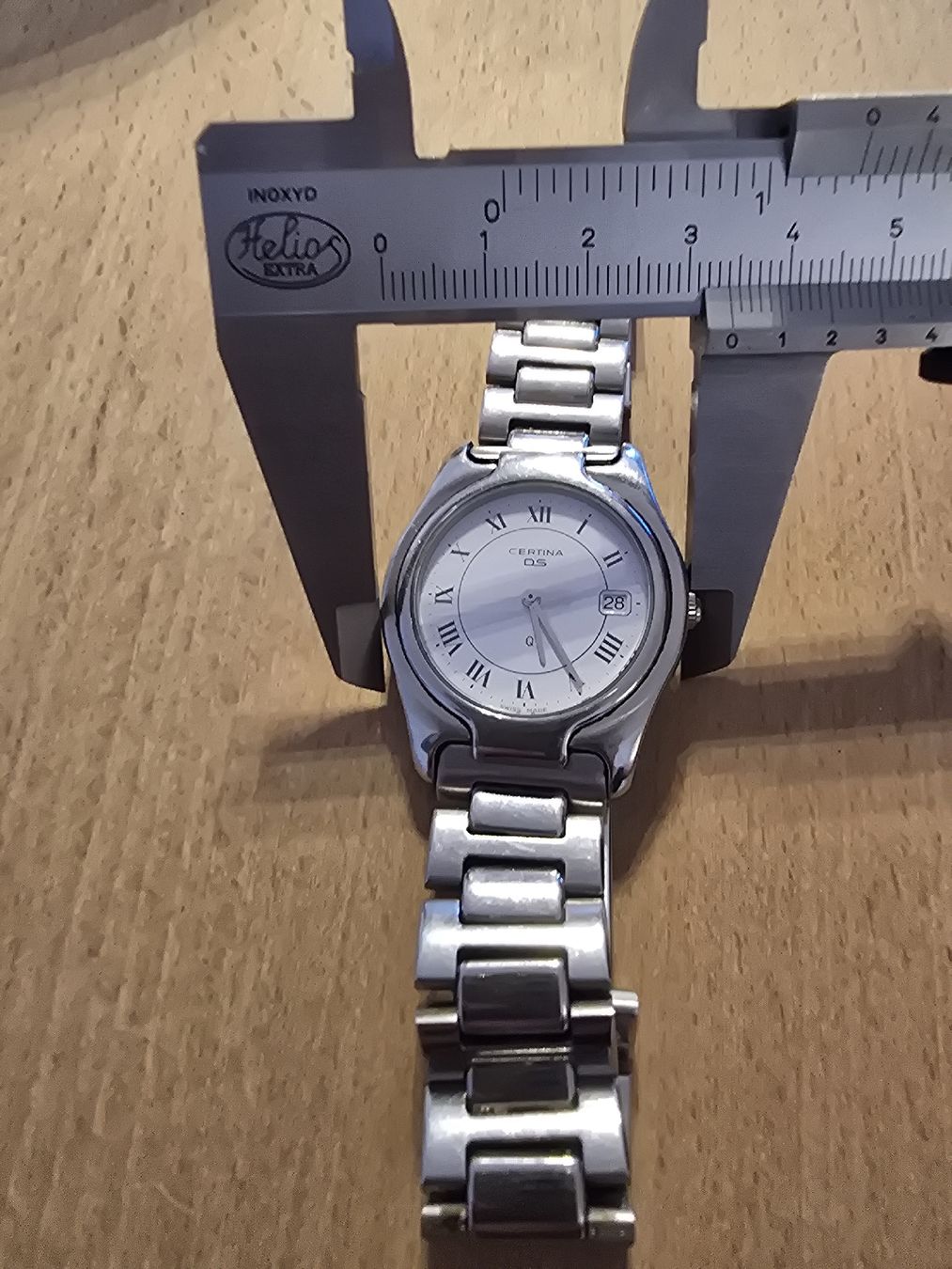 Certina Uhren: Certina DS Armbanduhr mit Datum silberfarben – Gebraucht aus Romanshorn von car_hx67 2