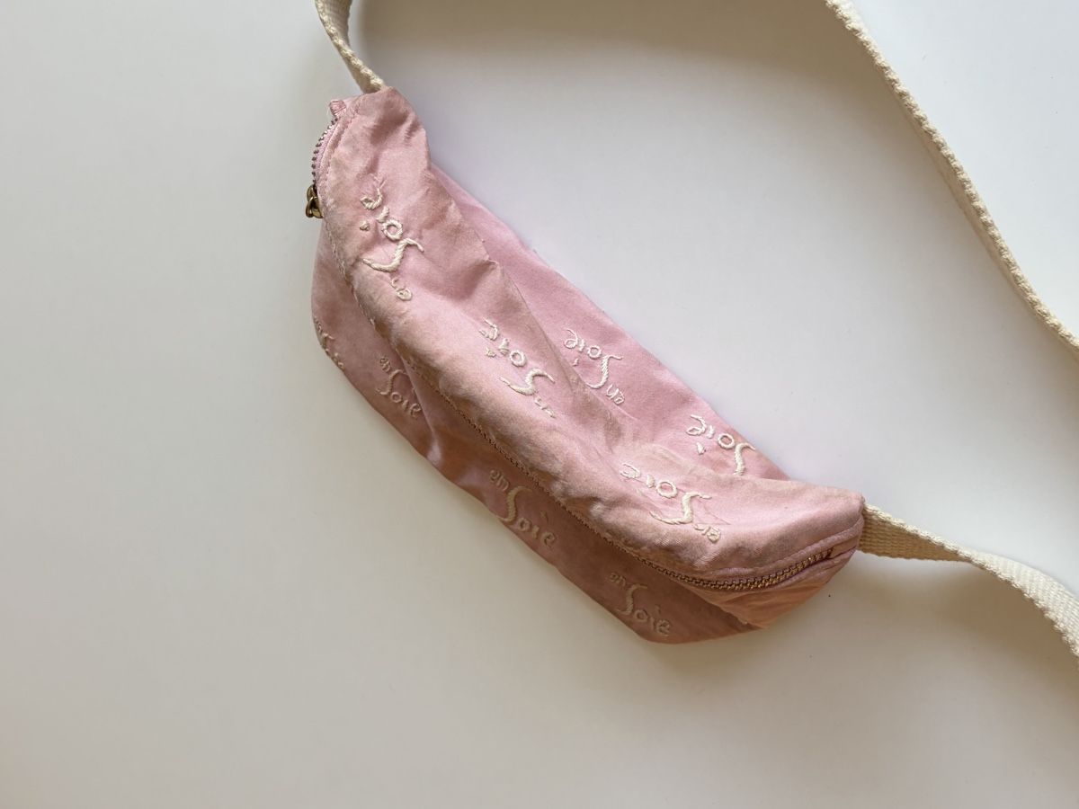 Ensoie Borse: Ensoie Hip bag Pink Silk – Usato da Zürich venduto da fischersfritzli 2