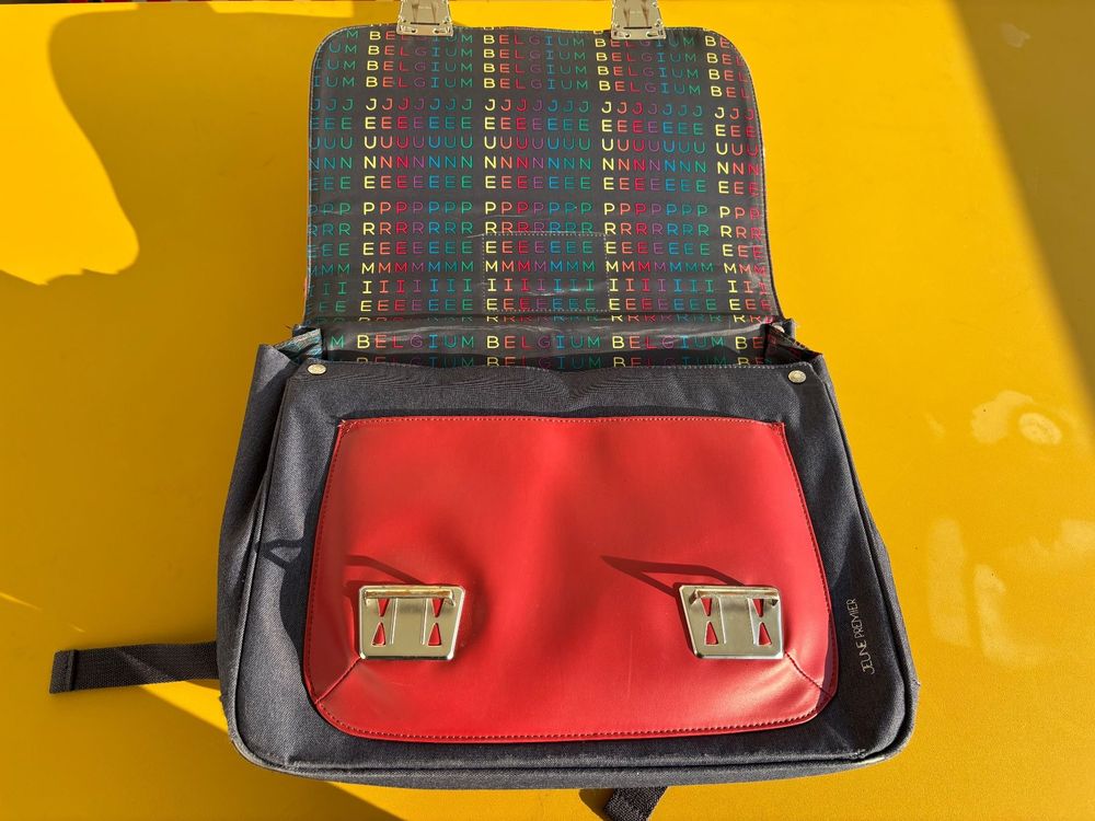 JEUNE PREMIER Schulthek mit Kirschen &amp; Delfin 🍒🐬 (Gebraucht) in Zürich ...