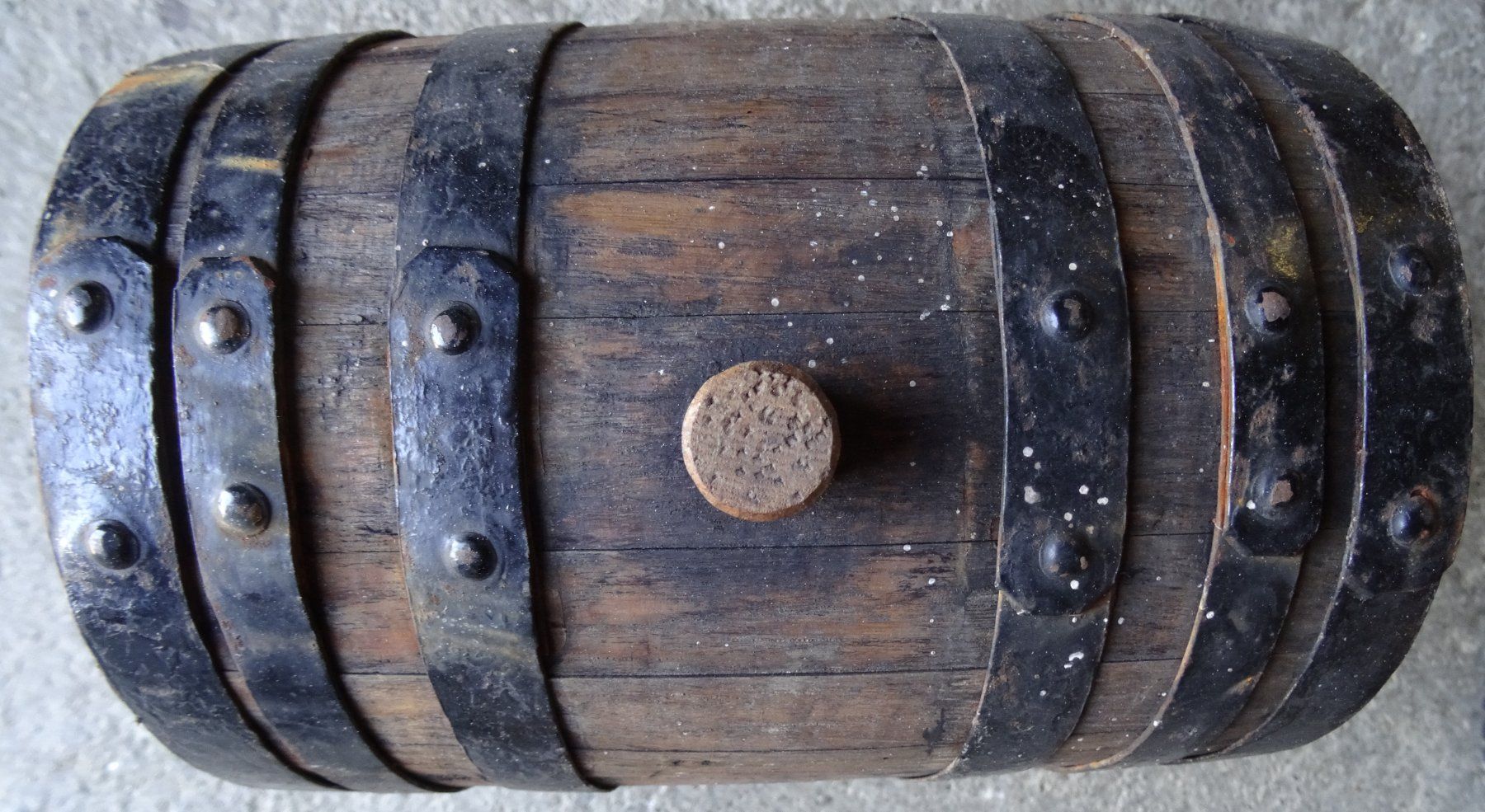 Sonstige antike Technik & Geräte: Eichenfass mit Zapfhahn und Ständer ca. 10 Liter – Gebraucht aus Safnern von Wstussi 3