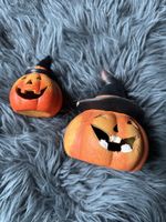 Halloween Deko Kürbisse mit Hexenhut, Keramik, Herbstdeko