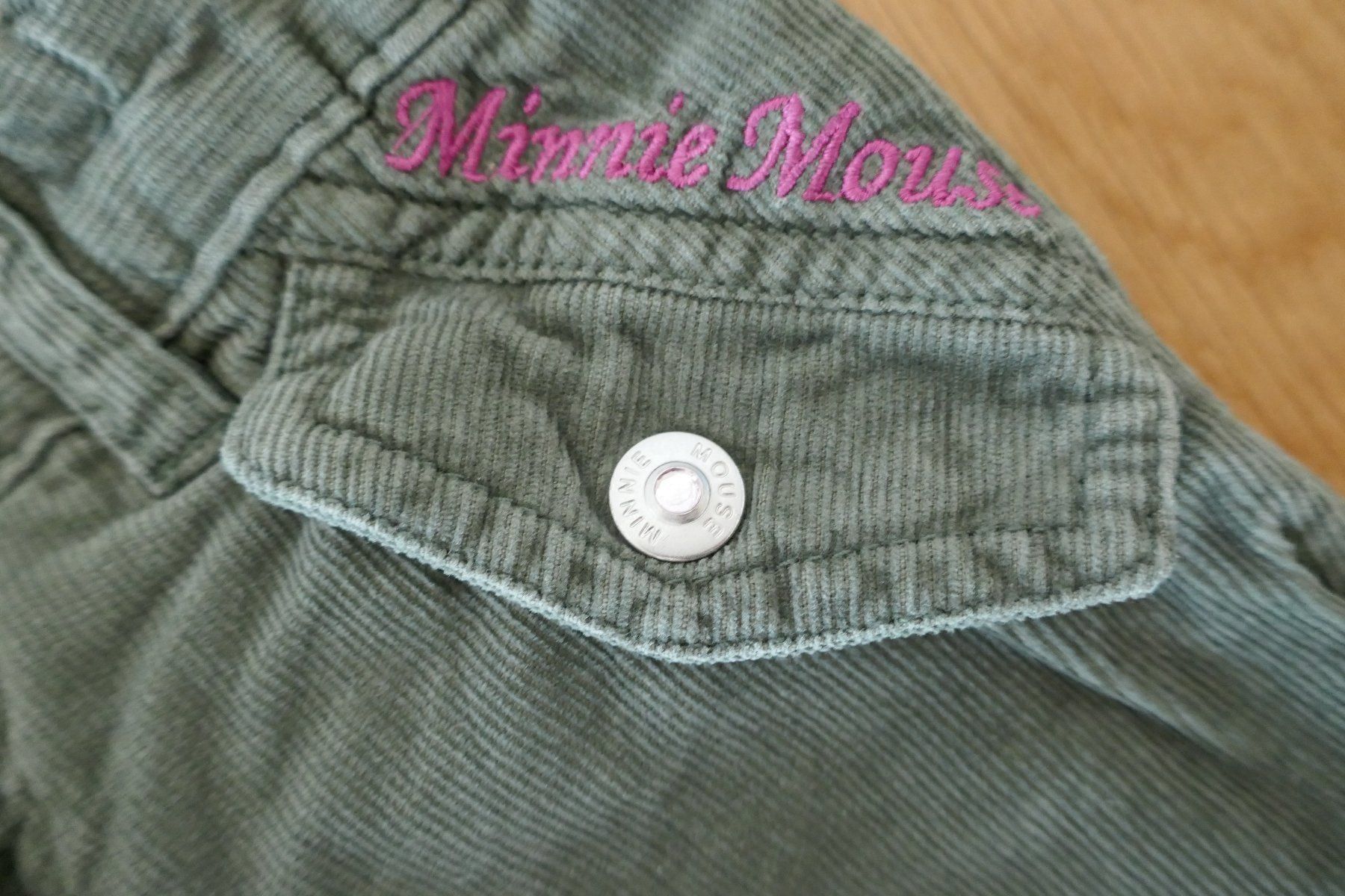 H&M Pantaloni: Shorts mit Minnie Mouse Gr. 92 / short – Usato da Villars-sur-Glâne venduto da richardette 3