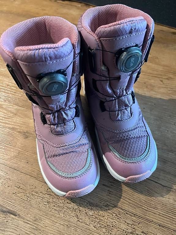 Schuhe für Mädchen: Superfit kinder  winter schuhe gr.31 – Gebraucht aus Steffisburg von had_jh8z