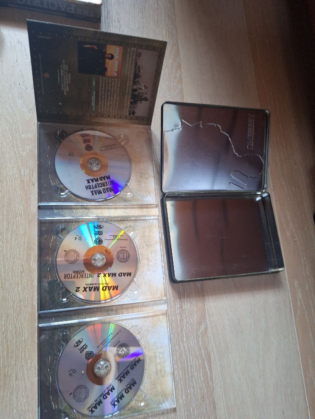 Tutti i DVDs: Mad Max Intégrale - Coffret Collector DVD - Neuf – Nuovo (secondo la descrizione) da Crans VD venduto da Yobia8 1