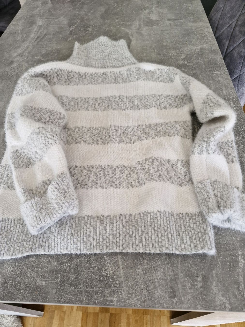 Maglioni & Felpe: warmer pullover gr.m – Nuovo (secondo la descrizione) da Zuchwil venduto da silvermoon74