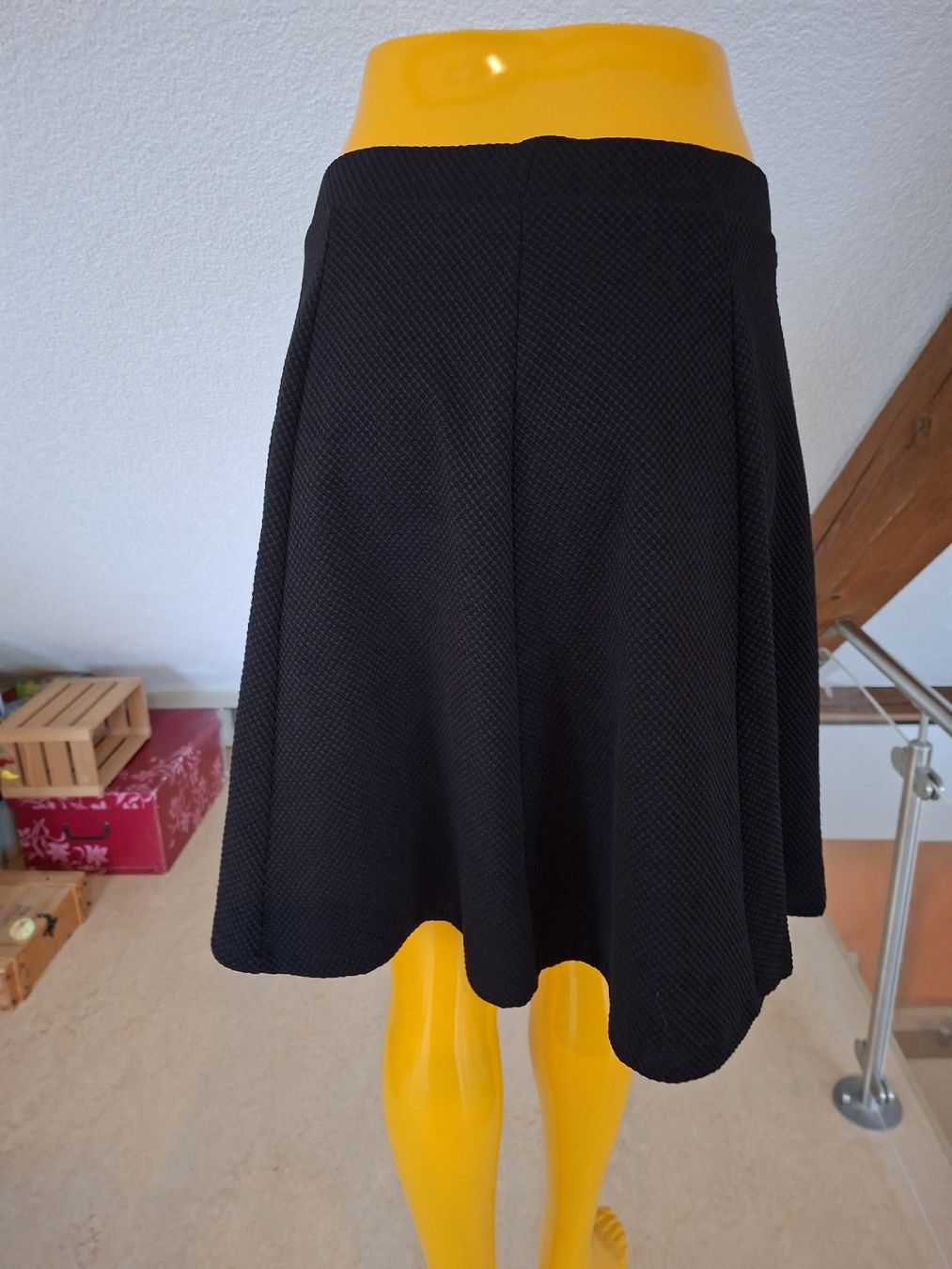 Anna Field Röcke: Schwarzer Midirock von Anna Field, Grösse 40 – Gebraucht aus Klingnau von vollmond36 2