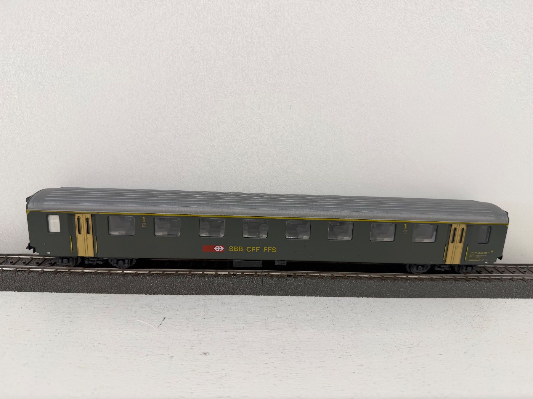 Lima Modellini di ferrovie: Lima 309297K SBB 1.Kl. H0 DC – Usato da Büsserach venduto da ModellbahnDepot 3
