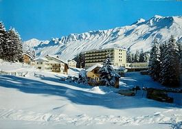 VALBELLA-LENZERHEIDE Posthotel, Auto, Jeep