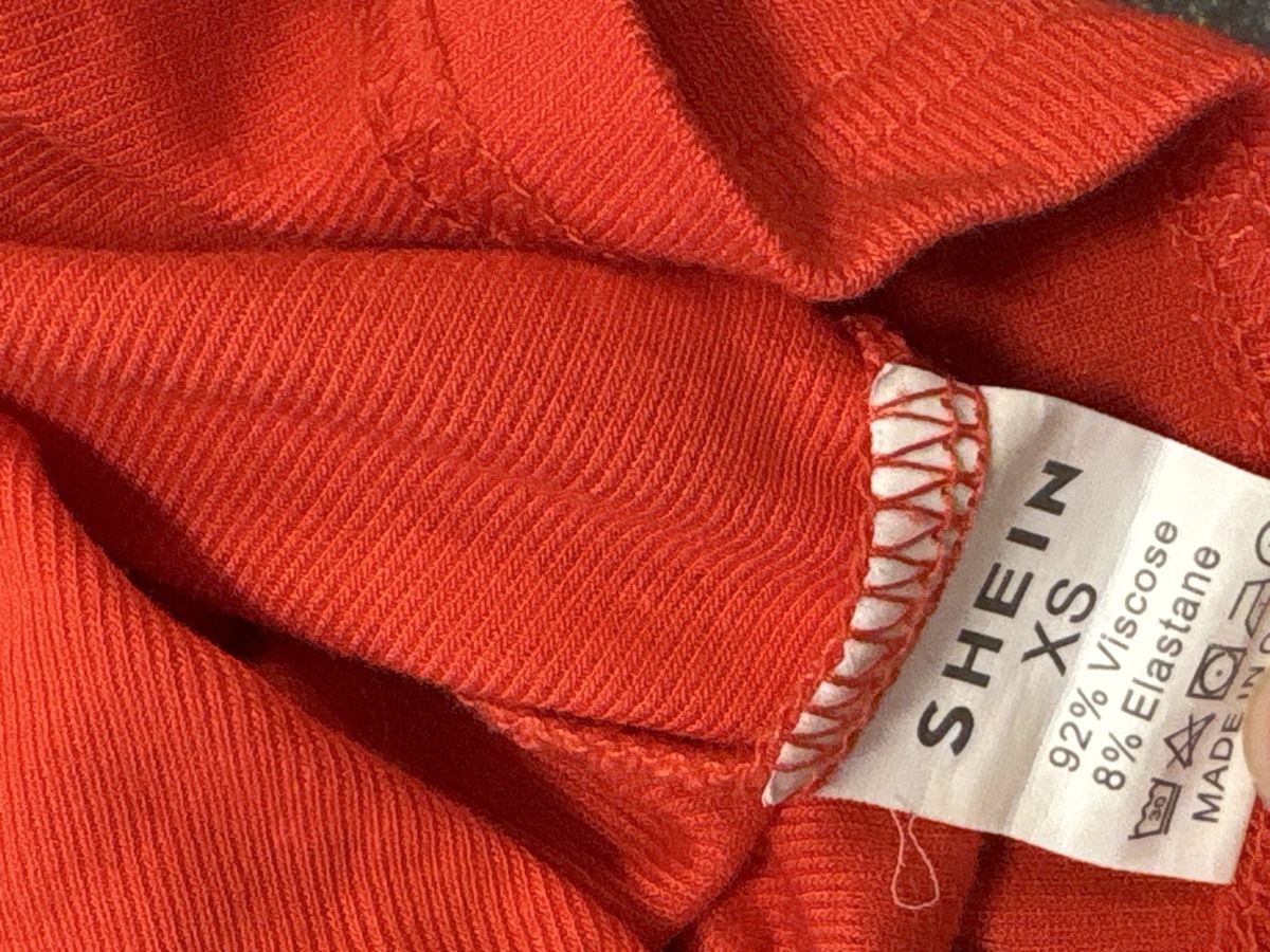 Shein Top: Shein Tanktop XS – Nuovo (secondo la descrizione) da Rümlang venduto da svent 3