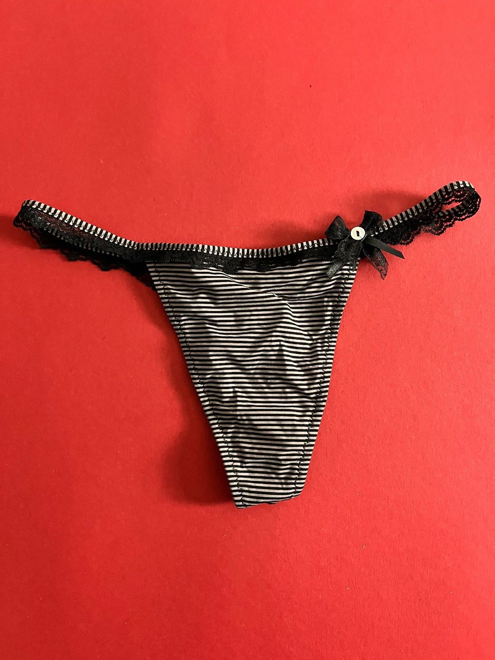 Lise Charmel Sonstige Unterwäsche: ANTIGEL LISE CHARMEL, String, Grösse 36, Farbe Braun – Neu und originalverpackt aus Rudolfstetten von gst_g7xl